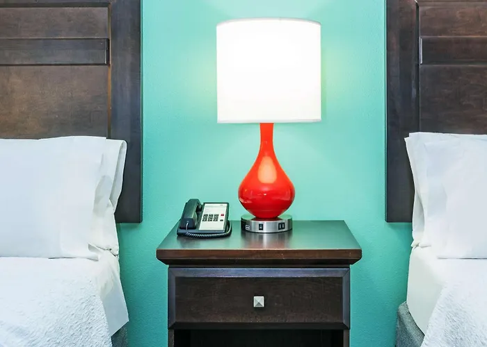 Premier Ocean Drive Miami Hotels