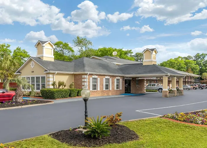 Finest Hotels near Downtown Lexington KY