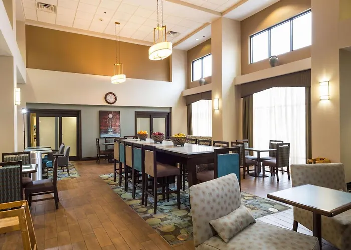 Best Pet Friendly Hotels in Jamestown NY