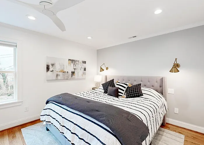 Best Hotels in Plymouth, MI