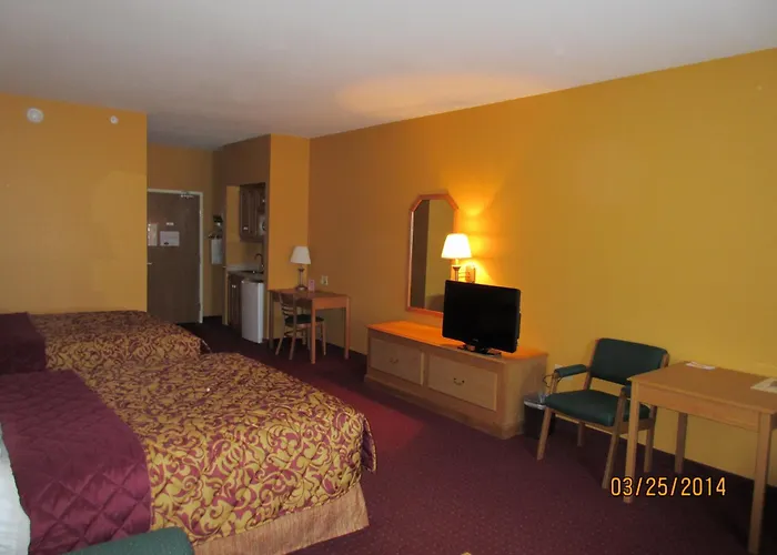 Best Hotels Near Warsaw MO