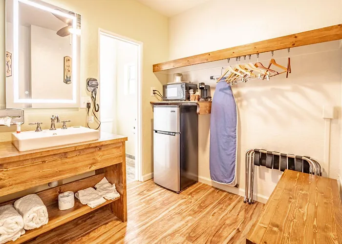 Top Hotels in Alamogordo NM